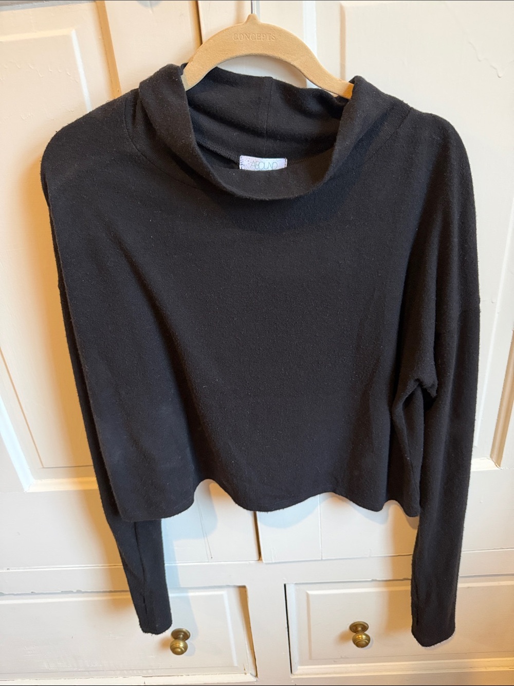 Abound Black Cropped Turtleneck Sweater